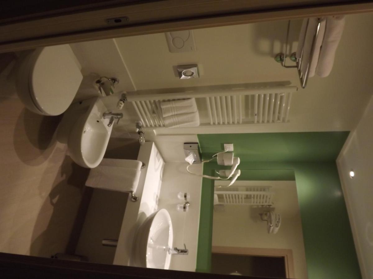 Chc Business Residence Генуя Екстер'єр фото