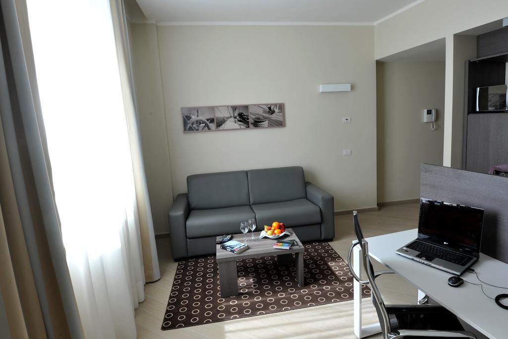 Chc Business Residence Генуя Екстер'єр фото
